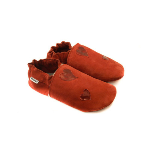 Kožené capačky Tomar červené srdcia