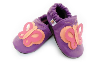 Kožené capačky Afelo - motýľ - fialové