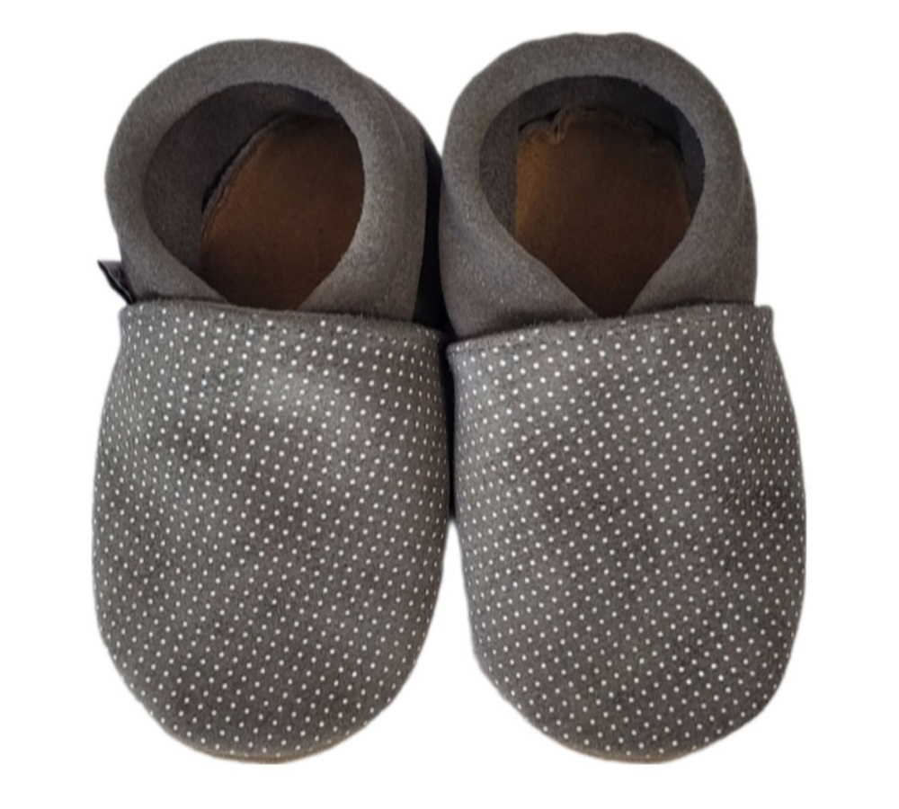 Kožené capačky Afelo - sivé bodkované