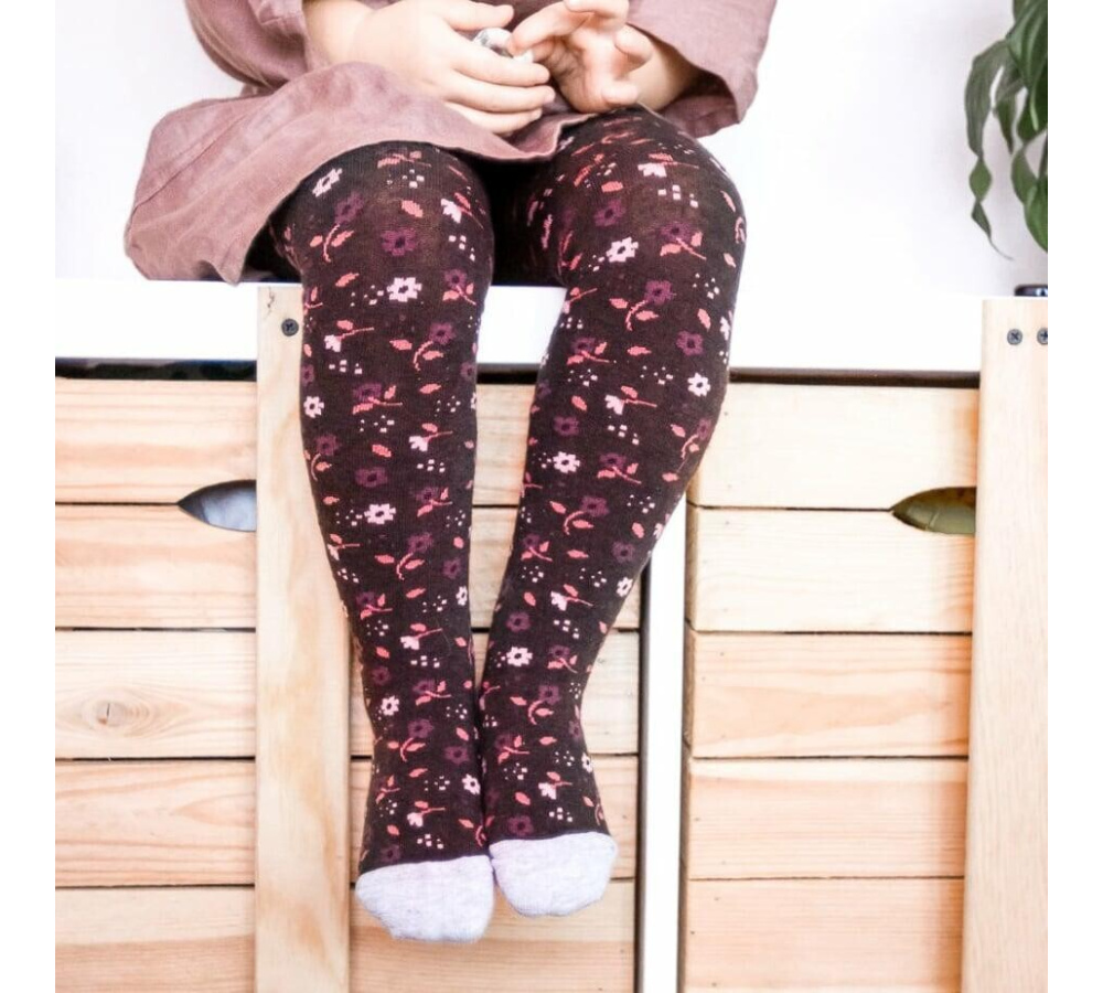 Bavlnené pančuchy pre deti - hnedé s kvietkom