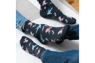 Bavlnené dievčenské ponožky s vtáčikmi - tmavosivé