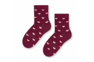 Bavlnené dievčenské ponožky so srdiečkami- bordové
